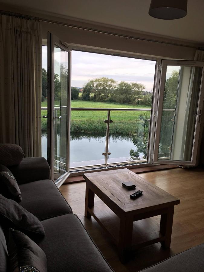 Penthouse Apartment On The River - 65 Skipper Way Saint Neots Luaran gambar