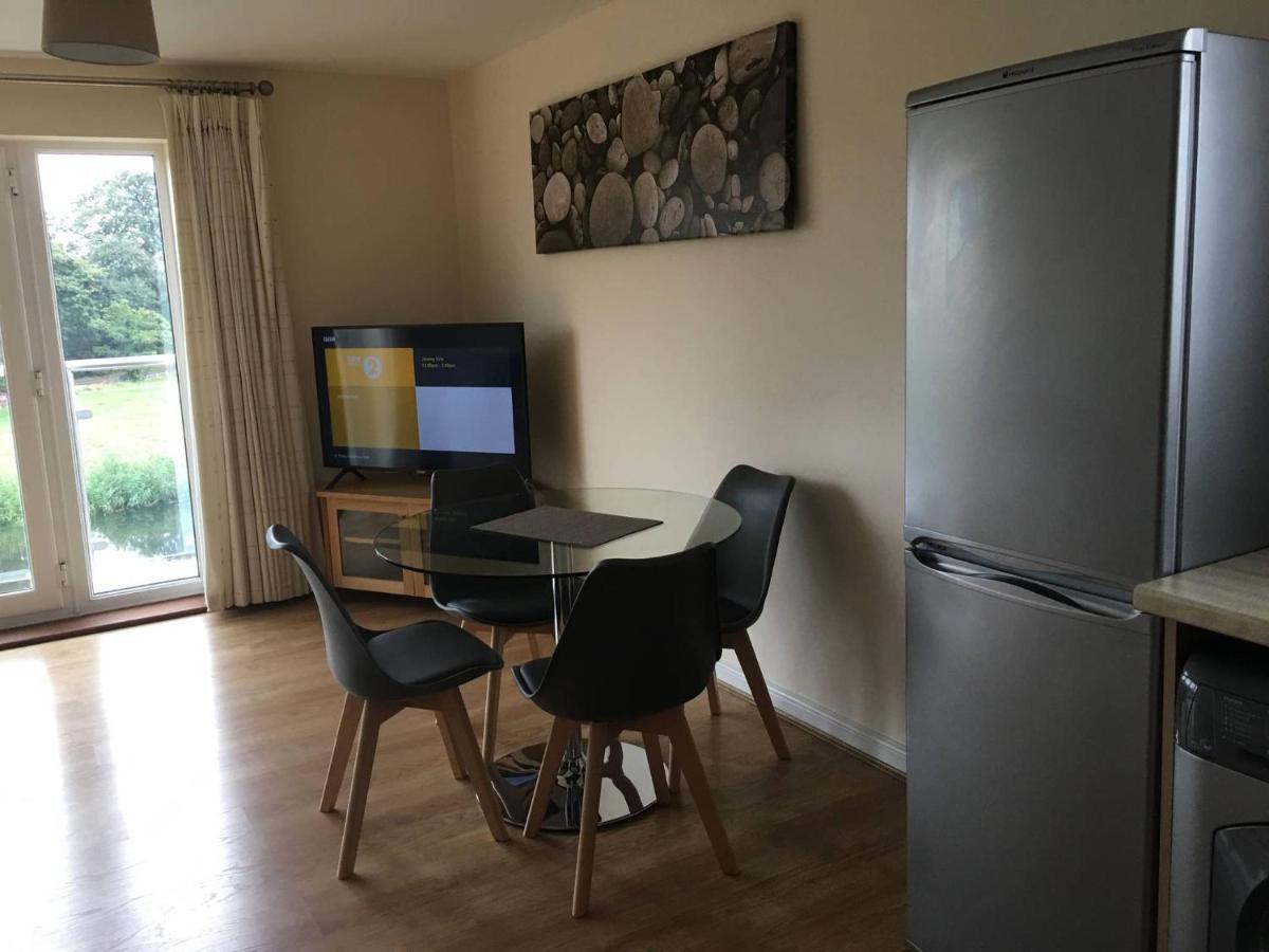Penthouse Apartment On The River - 65 Skipper Way Saint Neots Luaran gambar